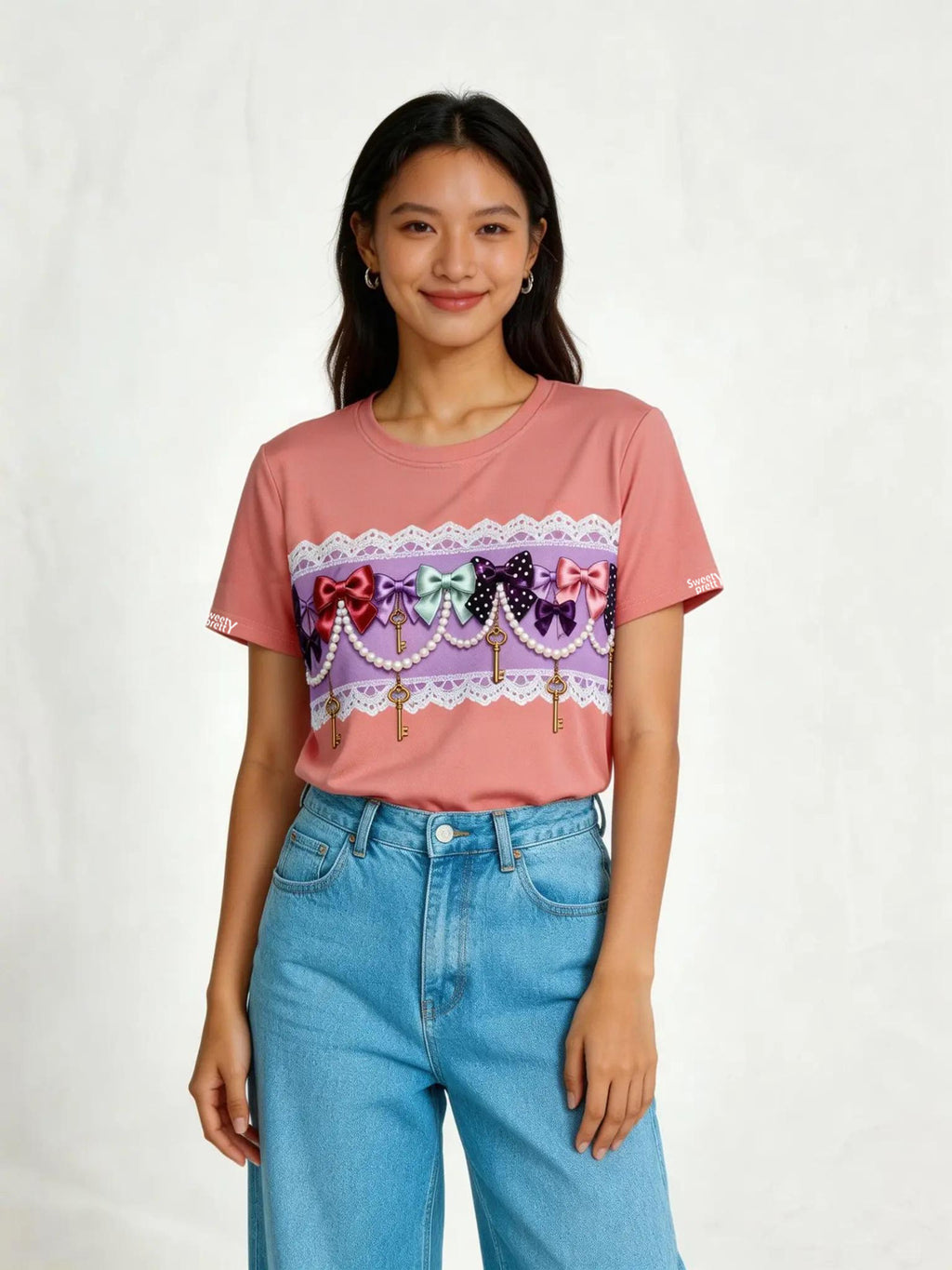 ピンクリボン T シャツ | Women's Pink Bow Graphic Tee, Casual Jeans Outfit, Sweet Daily Style Singapore | 甘めデイリーカジュアルコーデ
