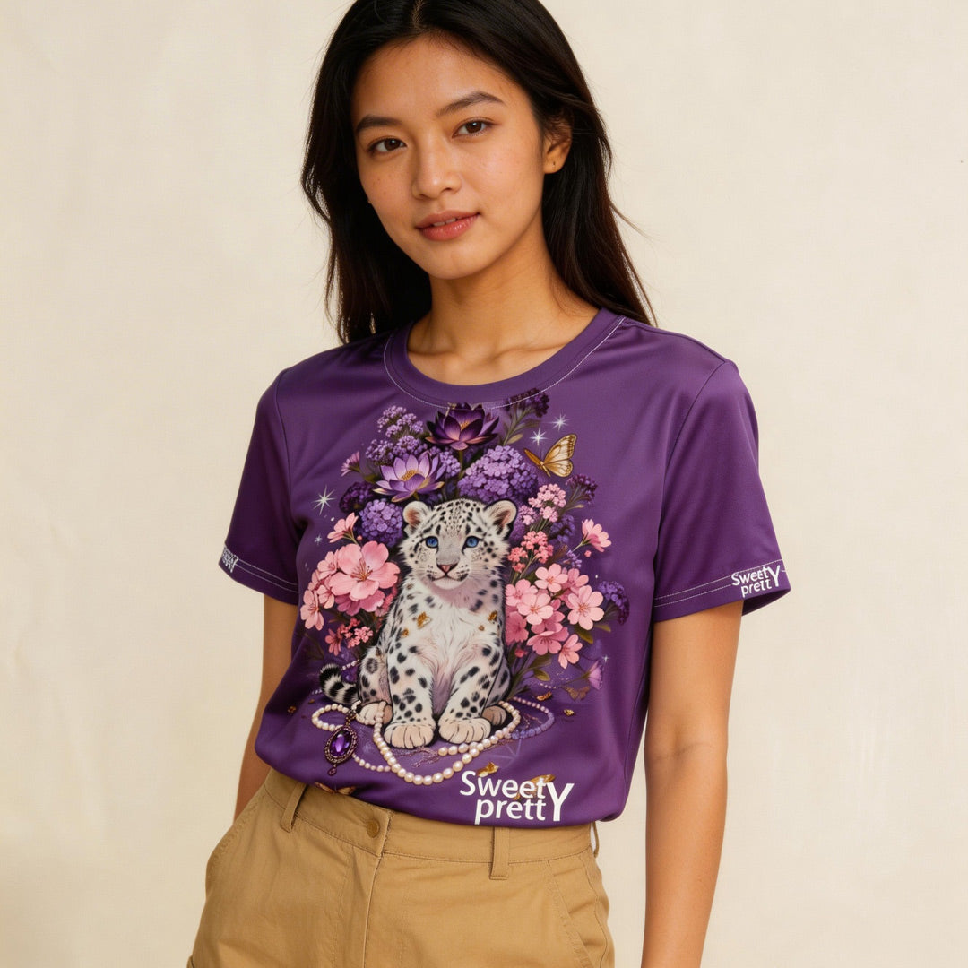 パープルスノーレオパードフラワー T シャツ | Purple Snow Leopard Floral T-Shirt Women | ヒョウ柄花柄デザインカジュアルトップス