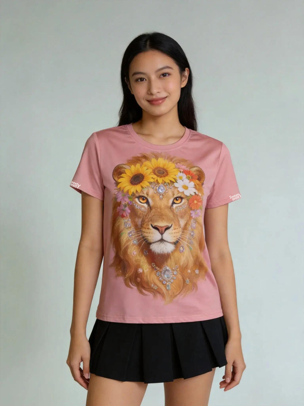 ピンクライオン T シャツ | Women's Pink Lion Tee, Boho Maxi Skirt Outfit, Festival Style Singapore | フェスティバルコーデ