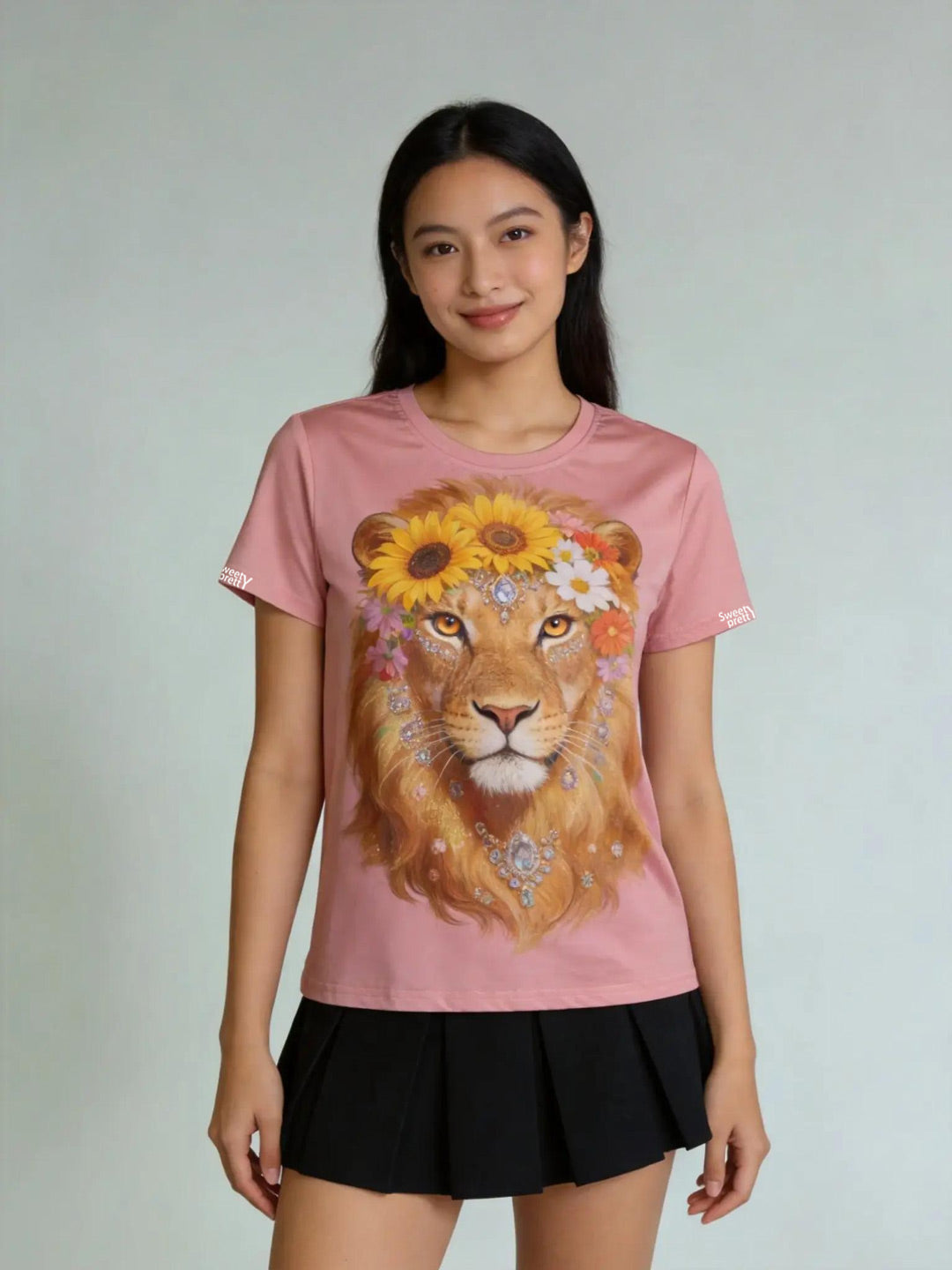 ピンクライオン T シャツ | Women's Pink Lion Tee, Boho Maxi Skirt Outfit, Festival Style Singapore | フェスティバルコーデ
